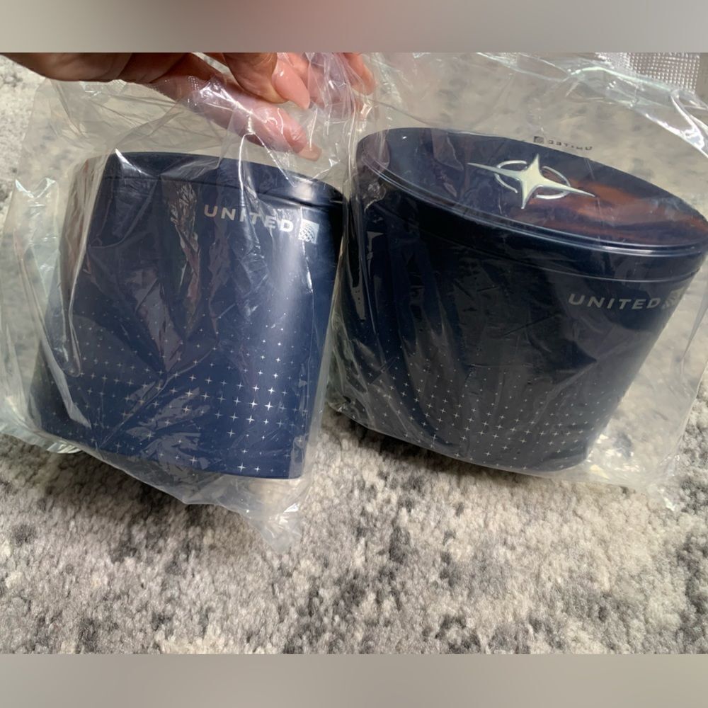 United Polaris Travel Tin with Travel essentials